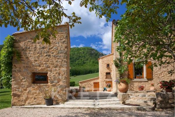 Propriété de charme en Occitanie : un écrin de nature de 5 hectares aux prestations haut de gamme