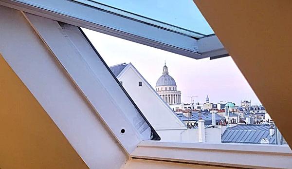 Appartement
         1 pièce
        - 16 m² 215 000 € *