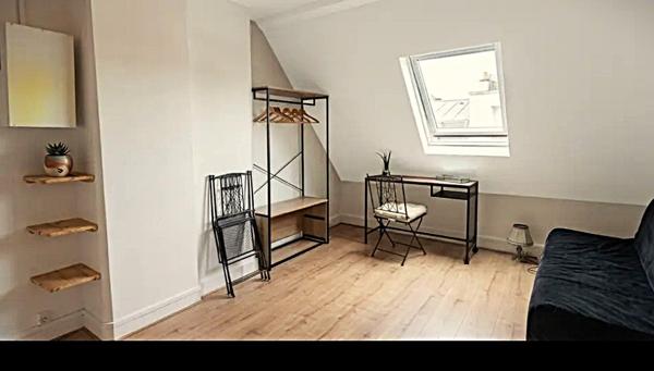 Appartement
         1 pièce
        - 16 m² 215 000 € *