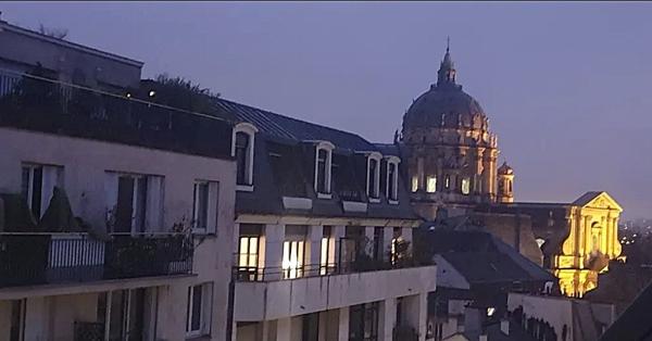 Appartement
         1 pièce
        - 16 m² 215 000 € *