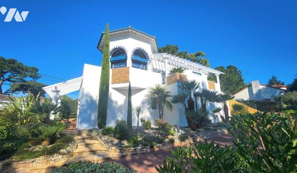 Villa d’architecte d’exception à La Baule-les-Pins – proximité plage et avenue Lajarrige