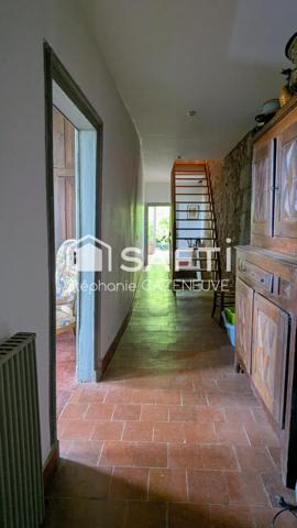 Bâtisse familiale 230 m² avec jardin et garage