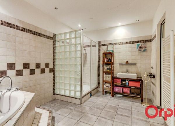 Appartement à vendre    4 pièces •  Bagnolet