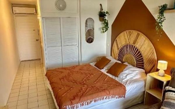 Appartement à vendre    1 pièce •  Le Diamant