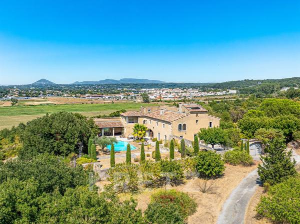 Maison de maître à vendre en campagne de Montélimar - DROME