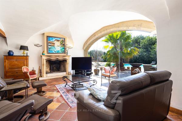 Maison de maître à vendre en campagne de Montélimar - DROME