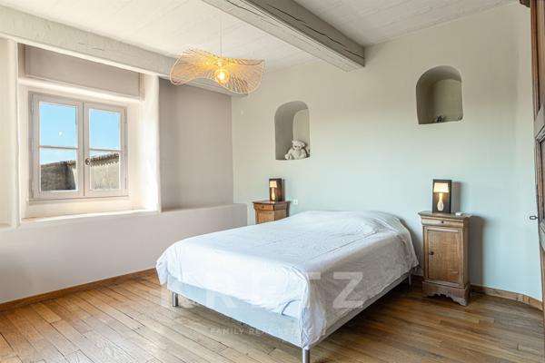 Maison de maître à vendre en campagne de Montélimar - DROME