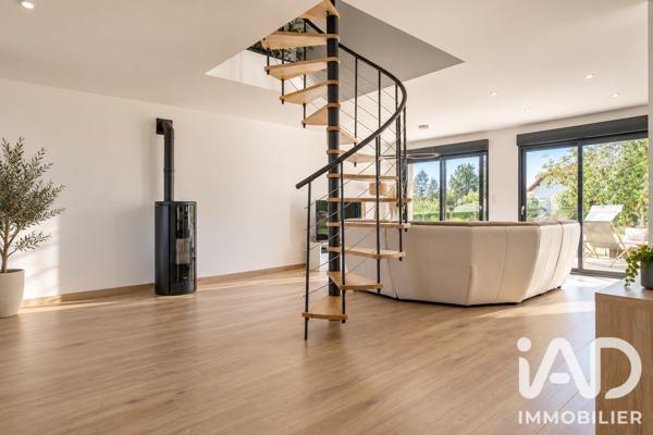 Maison à vendre 6 pièces 153 m² Montlhéry