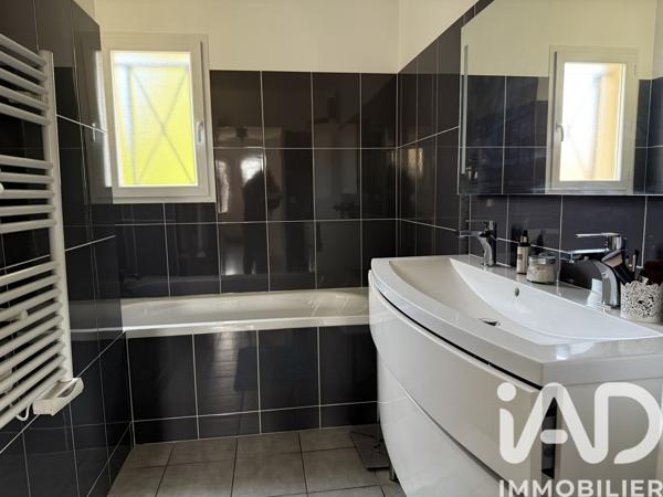 Maison à vendre 5 pièces 135 m² Saint-Brice-sous-Forêt