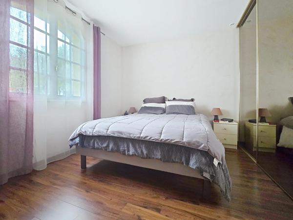 Maison familiale au calme, proche du centre