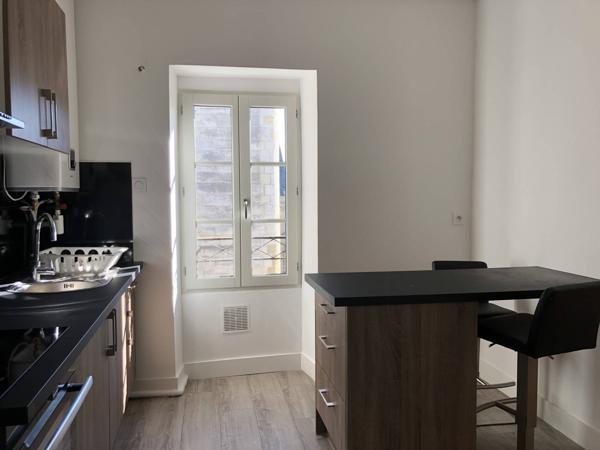 Location T2 bis meublé – Quartier historique Saint-Pierre, Bordeaux