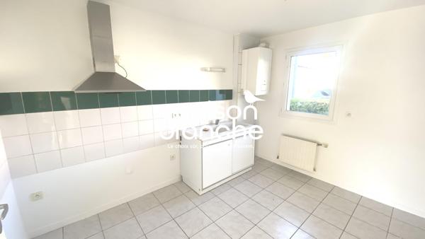 VILLENAVE D'ORNON CHAMBERY/TRIGAN:MAISON DE VILLE T4 LIBRE  AVEC  JARDIN, GARAGE ET PARKING!