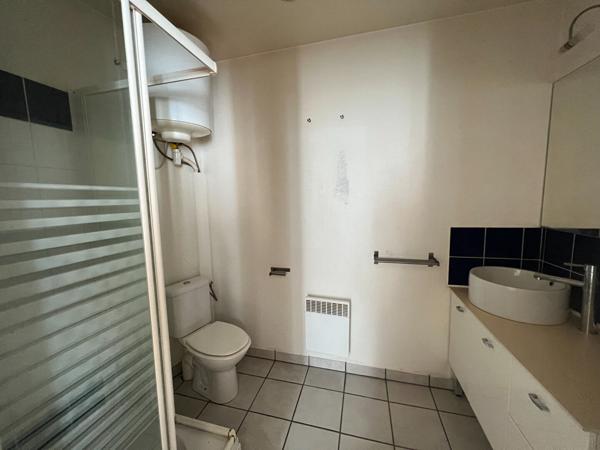A louer appartement meublé type 1 à CHATEAUROUX