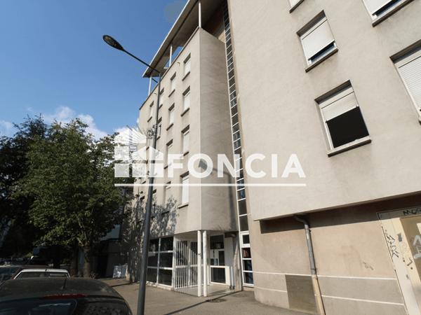 Location Studio 17.47 m² - 57 AVENUE JEANNE D'ARC Grenoble 38000