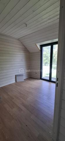 Terrain à vendre à Loris – 1260 m² – 97 000 €

Surface : 1260 m²

Viabilisé : raccordé au tout-à-l'égout, à l’électricité et à l’eau

Construction : terrain constructible, idéal pour projet immobilier

Bâtis existants : 3 maisons en bois déjà construites (à finir)

Potentiel : possibilité de construire 3 autres maisons supplémentaires


💰 Prix : 97 000 €

Idéal pour investisseur ou projet familial.