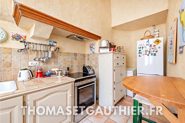 CARPENTRAS – Appartement bourgeois 72 m² – 2 chambres