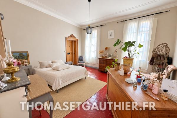 CARPENTRAS – Appartement bourgeois 72 m² – 2 chambres