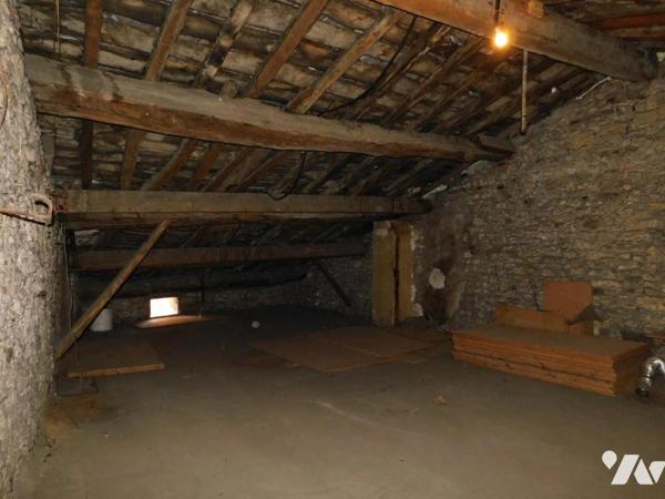 Maison de ville avec garage et jardin