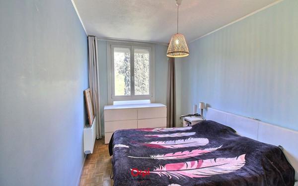 Appartement à vendre    4 pièces • 99 m2 Marseille 14