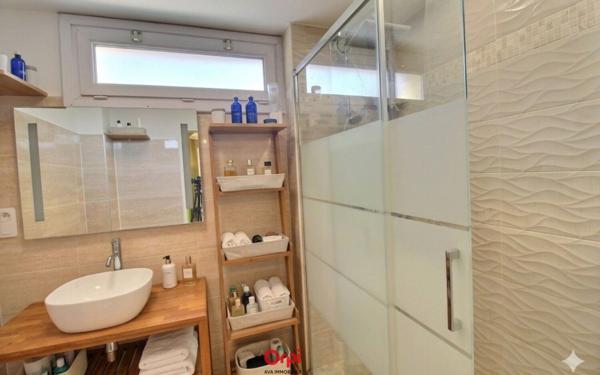 Appartement à vendre    4 pièces • 99 m2 Marseille 14