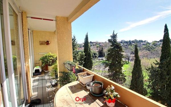 Appartement à vendre    4 pièces • 99 m2 Marseille 14