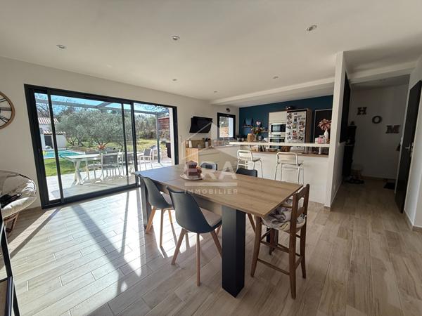 A VENDRE 83470 SAINT MAXIMIN LA SAINTE BAUME MAISON TYPE 5 DE 110M² SUR 807M² DE JARDIN GARAGE PISCINE
