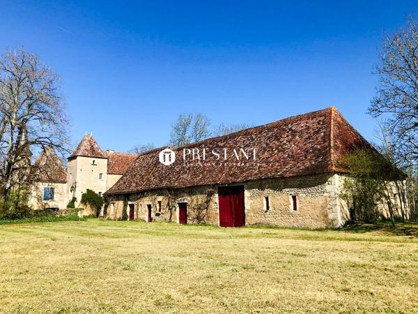 Ravissant manoir en Bergeracois sur plus de 7 hectares de bois et prés, BERGERAC