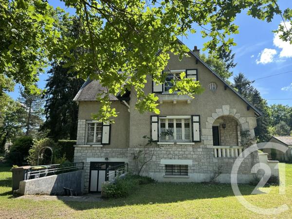 Appartement 4 Pièces à vendre  4 pièces - 103,27 m 2   FONTAINEBLEAU  - 77