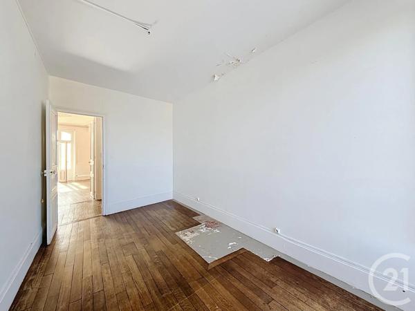 Appartement 4 Pièces à vendre  4 pièces - 103,27 m 2   FONTAINEBLEAU  - 77