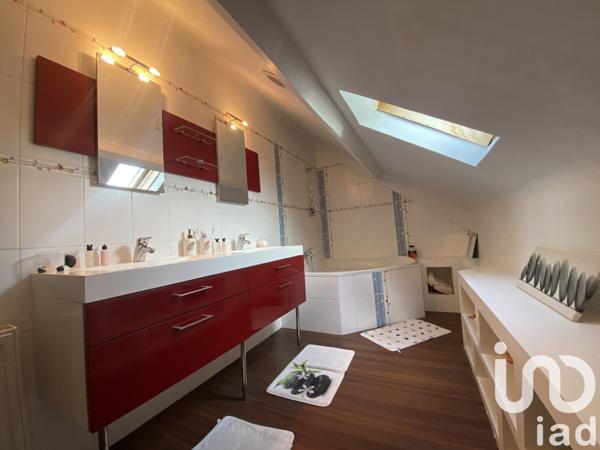 Maison de ville 5 pièces de 140 m² à Guéret (23000)