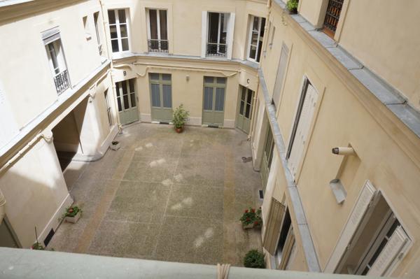 Appartement à louer - Paris 19ème - Jaurès - 2 pièces 32 m2
