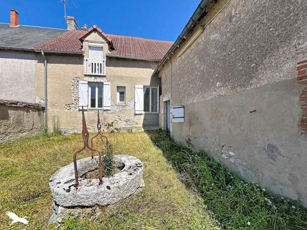 Maison 98 280 € Mehun-sur-Yèvre 3 p 61 m² DPE E