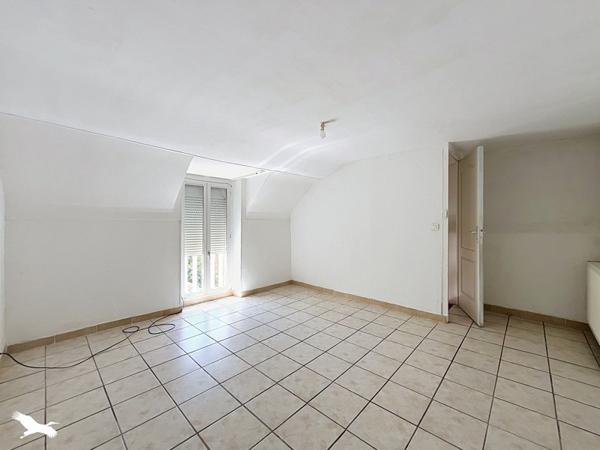 Maison 98 280 € Mehun-sur-Yèvre 3 p 61 m² DPE E
