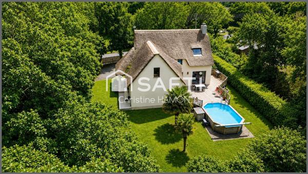 Chaumière contemporaine avec piscine