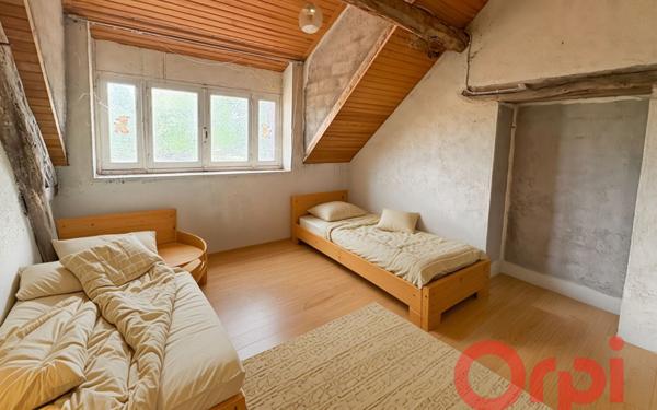 Maison à vendre    6 pièces •  Uzay-le-Venon