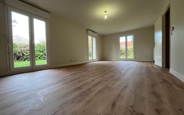 Maison à vendre    5 pièces •  Chauray