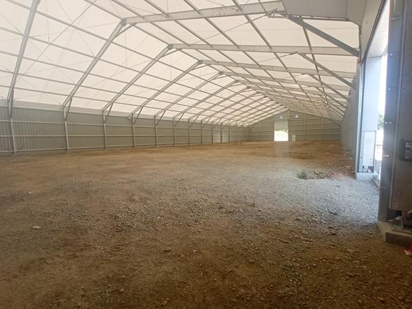 A LOUER LOCAL DE STOCKAGE D'ENVIRON 1000 m² A SALLERTAINE