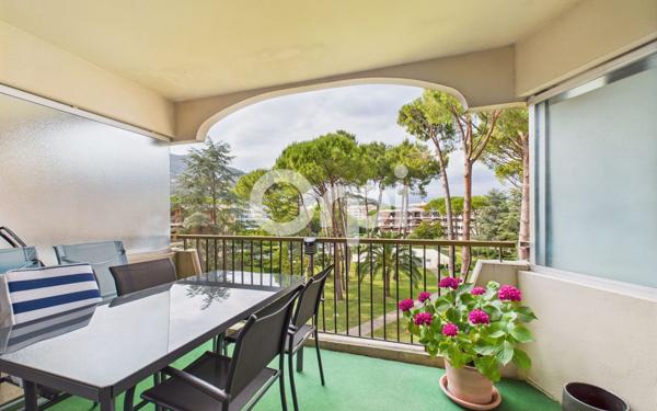 Appartement à vendre    1 pièce • 27,60 m2 Mandelieu-la-Napoule