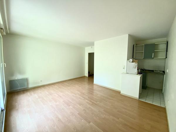 STUDIO 27m² + JARDIN + PARKING - CERGY LE HAUT