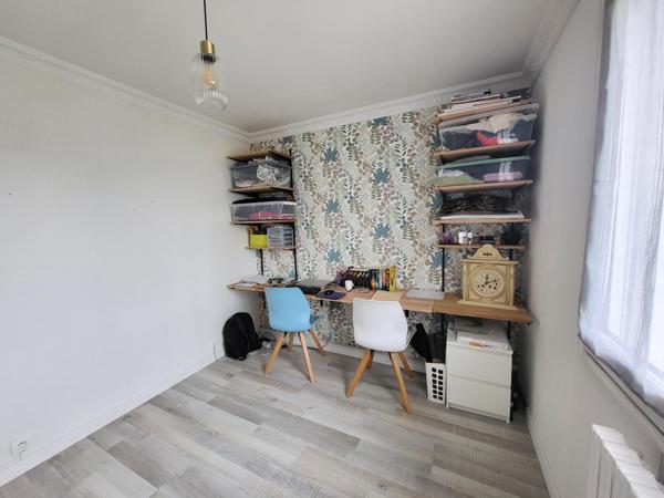 Maison très bien entretenue ! 4 chambres dans quartier pavillonnaire recherché de la Basilique. AU CALME