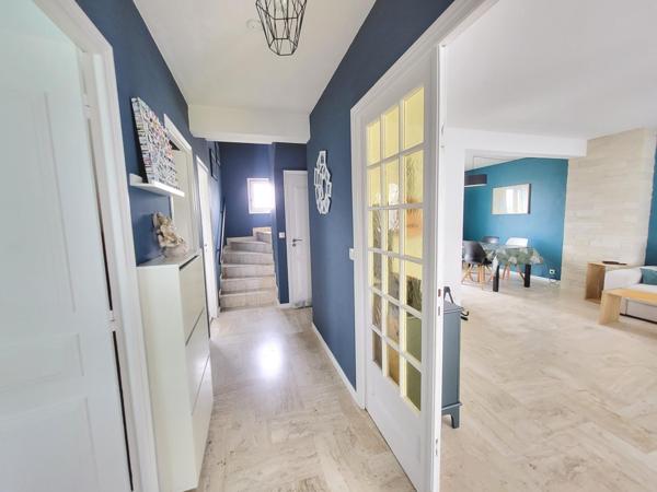Maison très bien entretenue ! 4 chambres dans quartier pavillonnaire recherché de la Basilique. AU CALME