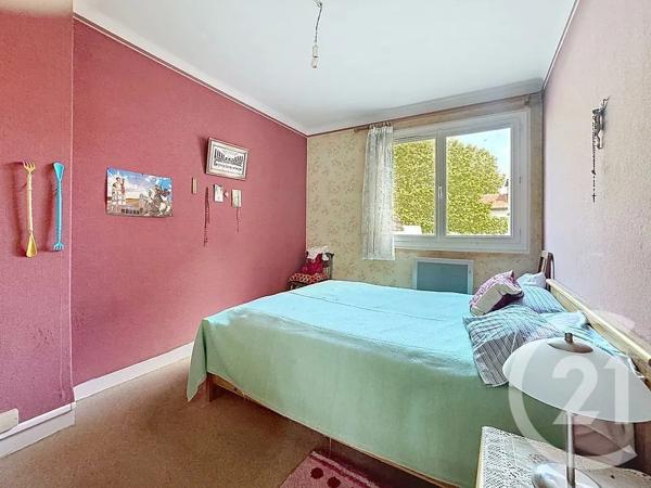 Appartement F3 à vendre  3 pièces - 44 m 2   VIRY CHATILLON  - 91