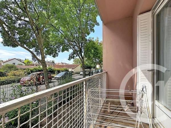 Appartement F3 à vendre  3 pièces - 44 m 2   VIRY CHATILLON  - 91