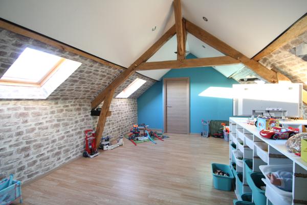 Montaigu-le-Blin (03150) Propriété rénovée à vendre en pleine campagne !