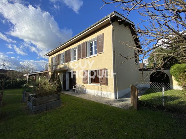 MAISON À VENDRE DE 8 PIÈCES DE 158,00 M²