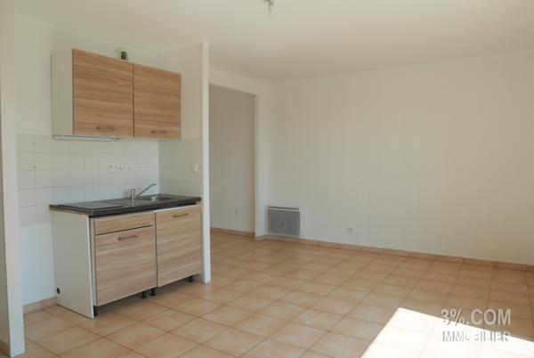 Bel appartement récent T1 Bis, Balcon, 2 Parkings, Cave Rezé (44400)