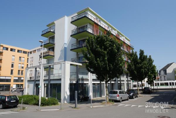 Bel appartement récent T1 Bis, Balcon, 2 Parkings, Cave Rezé (44400)