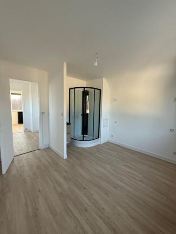 Maison, 94 m2 entièrement rénovée à Bois-Guillaume - 348 000  DPE D