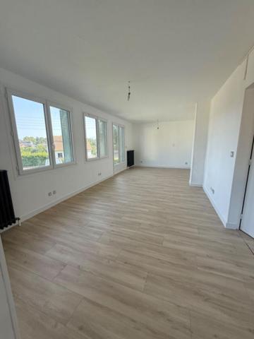 Maison, 94 m2 entièrement rénovée à Bois-Guillaume - 348 000  DPE D