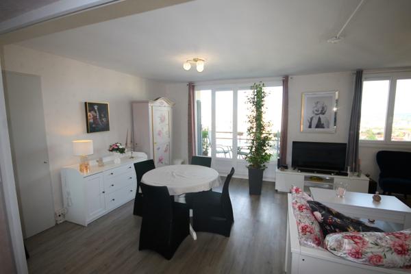 Appartement à vendre, 3 pièces - Villefranche-sur-Saône 69400